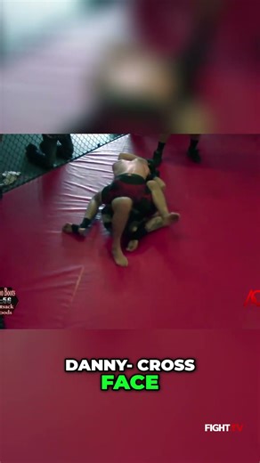 😯 Intense Ground Fight Struggle 😯