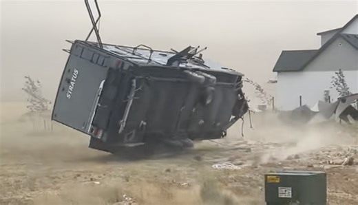 Wild 68 MPH Winds Total RV in Idaho