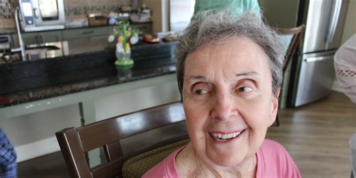 Virtual Dementia Tour recreates minds of those with Alzheimer’s or Dementia