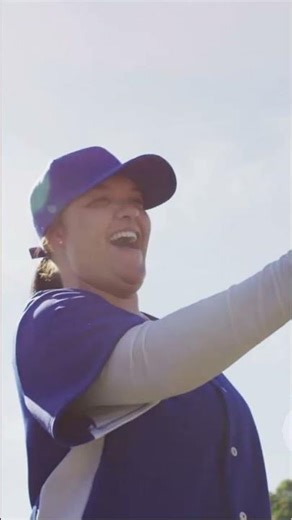 Epic Double Play Saves Dodgers in Game 6 – Hernández & Rojas Make History!