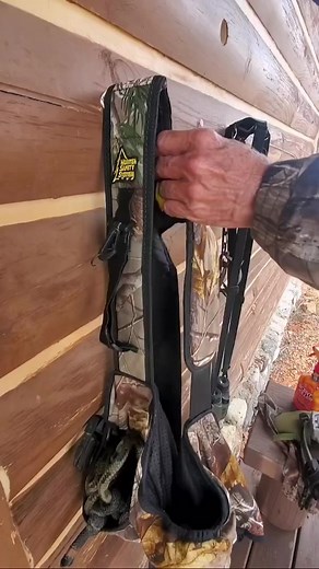 37K views · 42 reactions | Stay connected from the bottom to the top. 歷 #huntersafetysystem #treestandsafety #hunt #hunting #deer #deerhunting #archery #bowhunting #itsinmynature #whatgetsyououtdoors | Hunter Safety System | Facebook