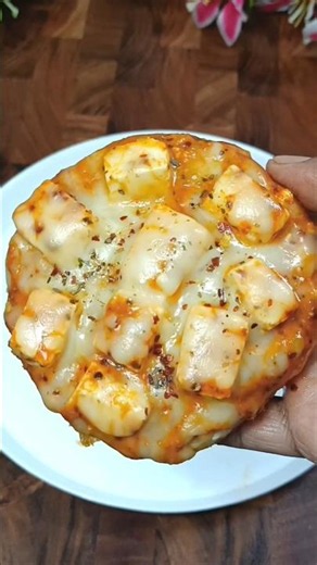 Cheesy Pizza Bun Recipe😋🧀#shorts#pizza #recipe #bunpizza #trending #viral #pizzarecipe #cheesypizza