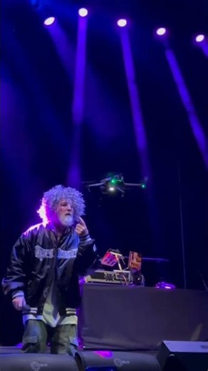 Limp Bizkit vs la tecnología 🎸🤖 #limpbizkit #concierto #rock