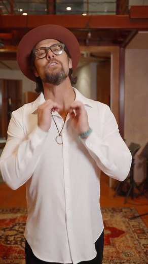 25K views · 1.8K reactions | A very special project, ‘Miracle in a Manger,’ coming to you THIS FRIDAY! Presave now through the link below! ✨ Can’t wait for you to hear it!!!! #newmusic #christmasalbum #miracleinamanger #jasoncrabb | Jason Crabb | Facebook