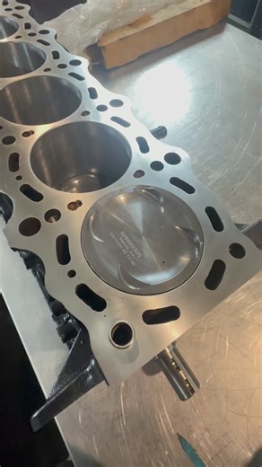 Wow super impressed with these MAHLE Competition pistons. Forged bottom end ready for delivery. Cylinder receiving some tlc #toyota #supra #2jzgte #mahle #arp #forgedbottomend | Goch & Cooper Auto Services