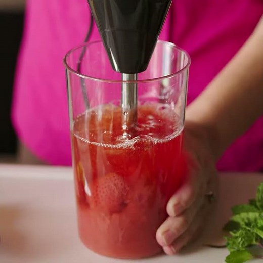 Make Tasty & Refreshing Organic Cocktails with bamix