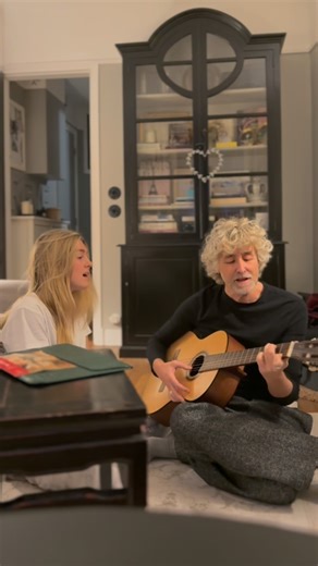 Lorenzo Meazza on Instagram: "IL CIELO IN UNA STANZA. Sentados en el suelo, en el pequeño salón de #petitegabriellemontmartre el día antes de partir. Tomé la guitarra y Allegra, en un momento, me siguió. No hay nada preparado ni perfecto: es un momento especial en un lugar especial para nosotros, bonito de recordar y que espero pueda regalaros también una sonrisa y un poco de calma. #singing #fatheranddaughter #family"