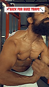 🔩Hack for MONSTER Traps 💥 📌Landmine Trap Rows to build that traps 🔥 No fancy machines—just pure intensity and perfect form ✅ Save this for your next trap day 💪 Description:💪🏻👇🏻 If you’re serious about trap growth, this is a must-add in your back day arsenal. ▶️ Exercise: Landmine Trap Rows ▶️ Sets & Reps: 4 Sets × (10–12f – 8f – 4f) Drop 12f 🧠 Tip: Keep your torso slightly bent forward, squeeze hard at the top, and breathe right (exhale on contraction, inhale on stretch). Traps aren’t 