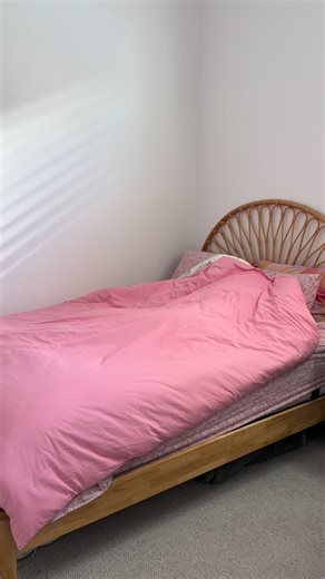 Feather & Noise on Instagram: "Indi’s got her Xmas morning look sorted in our Cloud Nine Set, what about you? 🥰 Relaxed, comfy and ultra breathable, you’ll never want to take these PJs off 🩵"