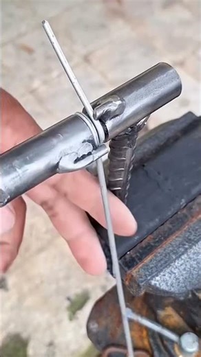 DIY Metal Spring Bending Tool – Precision Handmade Mechanism in Action #metalsmith #carvingtools