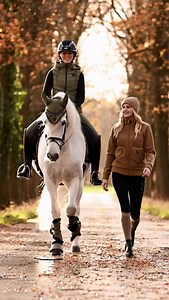 The time has finally come... our autumn/winter collection is here – and it has everything your heart desires this season. 🍂🤍⁠ Look forward to styles that combine elegance and sportiness – made for big appearances as well as for your stylish everyday life. Whether it’s a wax-look coat, a cosy teddy jacket or a detailed base layer: every piece is 100% Cavallo – functional, elegant and exclusive. ✨⁠ ⁠ Best of all, all items are coordinated so that you can easily mix and match them – for looks tha