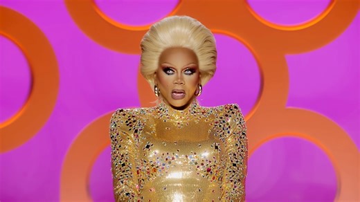 Spoilers ahead! ⚠️ The last Queens standing in the Season 17 Lip Sync LaLaPaRuZa battle it out to "APT." by ROSÉ & Bruno Mars! ✨ What'd you think? 👇 #DragRace | RuPaul's Drag Race