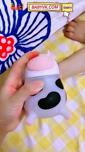 170K views · 977 reactions | Need a cute and safe drinking bottle for your baby? The Silicone Cow Baby Straw Bottle is BPA-free and adorable!  Shop Link: https://babyvk.com #Baby #MustHaves #BabyVK #CuteBaby #BabyCare #StrawBottle #Hydration #ParentingTips #BabyGear #BabyDrinkware #BPAFree #BabyFeeding #BottleTime #NewMom #SafeBaby #HappyBaby #ToddlerLife #DrinkUpBaby | BabyVK | Facebook
