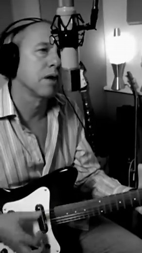 258K views · 10K reactions | Here's to everyone now subscribed to Mark Knopfler's official YouTube channel. 700,000 and counting. https://www.youtube.com/@MarkKnopfler | Mark Knopfler | Facebook