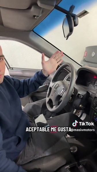 Cómo funciona un cassette Bluetooth en el auto