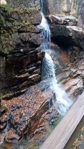 🍂 Walking Through New Hampshire’s Hidden Autumn Canyon 🍁 | Flume Gorge in October