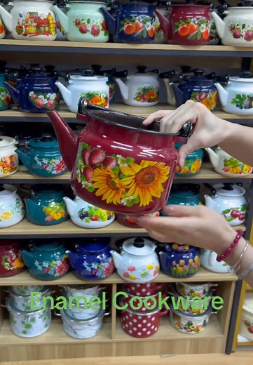 Vintage Enamel Cookware: Versatile Teapot, Kettle for Gas Stove & Induction Cooker