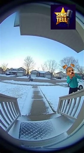 He Forgot Trash Day… Then Ran After the Garbage Truck! 😂🚛 (Caught on Camera)