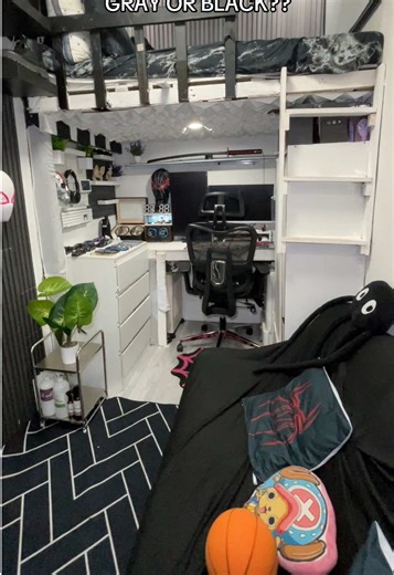 Choosing Between Gray and Black Ergonomic Chairs