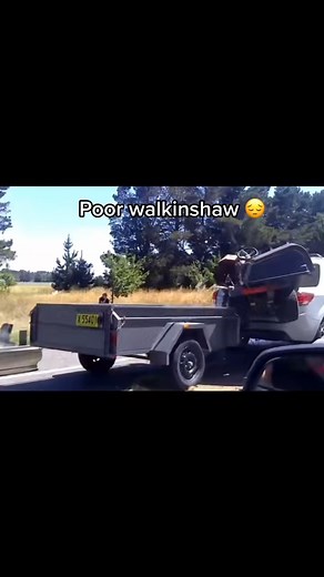 542K views · 1.1K reactions | #fyp #whichone #foryoupage #holden #viral #cars #?? #walki #crash #sad #mower | Early Commodore Community | Facebook