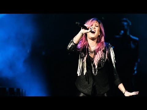 Demi Lovato - The Neon Lights Tour [FULL CONCERT] HD