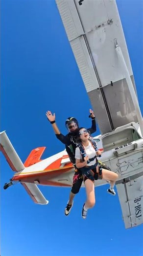 Skydiving || The Ultimate Freefall Rush #youtube #youtubeshorts #skydiving #hittvfun #fun #adventure