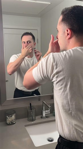 How To Shave With A Safety Razor The Right Way 🪒 #safetyrazor #shaving