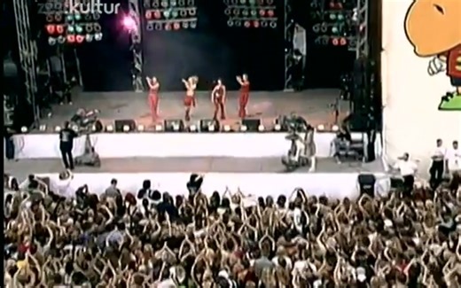 【少萝小曲/职高进行曲】原版《Around the World(La La La La La)》 现场版