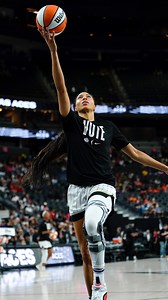 Izzy’s highlights are 🧑🏾‍🍳’s 💋 Full video on our YouTube 🎥 #skytown | Chicago Sky