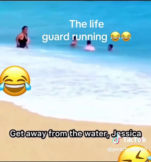 Jessica has the survival instincts of a fart 😂😂😂#fyp #viral #funny | lifeguard
