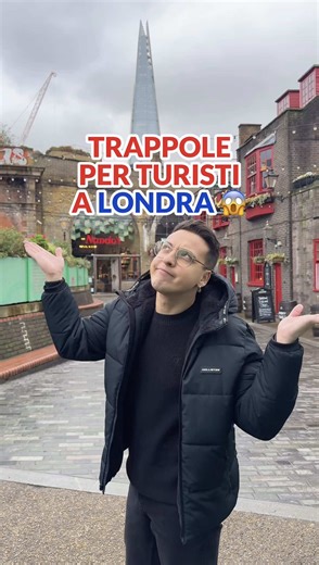 Trappole per turisti a Londra 😱🇬🇧 Nel centro troverai tantissimi pub super turistici… ma se vuoi un’esperienza autentica, allora lascia perdere le trappole e vai dritto da The Anchor – Bankside Pub Restaurant, nel cuore di Southwark. Storico, tipico, atmosfera vera da pub inglese: esattamente quello che stai cercando. Salvalo per quando sarai a Londra! 🙋🏻‍♂️ Segui @latualondraofficial 🇬🇧 Tour guidati in italiano su latualondra.com #londra #latualondra #pubinglesi
