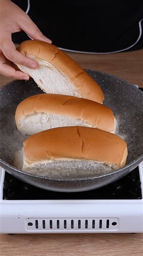 Everyone is making hotdog like this, after seeing this genius idea | American Cuisine