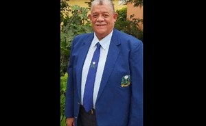 Huldeblyk aan Herman Bailey - LitNet