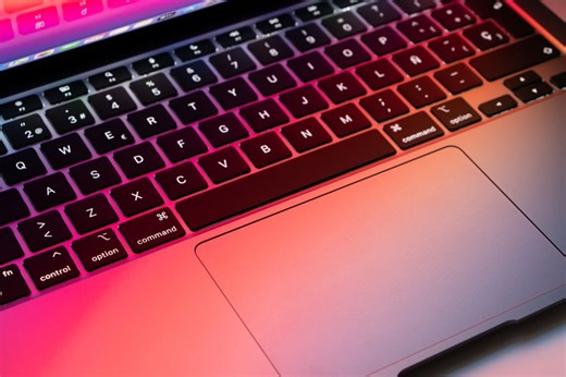 Nach dem günstigen Neo: Plant Apple jetzt ein Macbook Ultra? | t3n