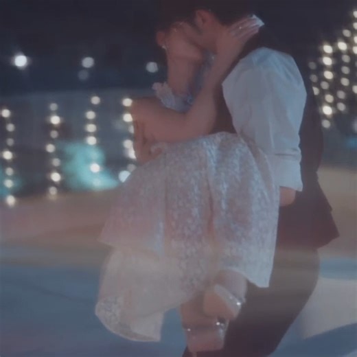 20K views · 218 reactions | Cinderella can't hold on any longer #reels #drama #Chinesedrama #hotdrama | 影视飓风 | Facebook