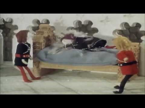 Bagpuss - The Owls of Athens (Red Dwarf Style Opening)