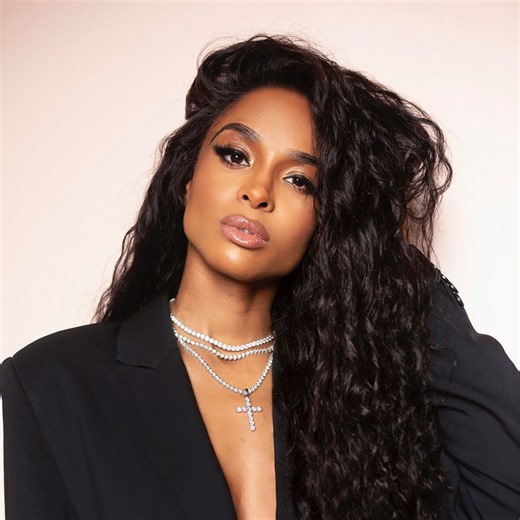 Yes - Letra - Ciara y Akeem Ali