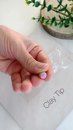 ⭐️ Clay tip: how to embed stud posts. I have shown this process a few times, but always in speedup version, so here’s a slower version so you can see each step. I simply flatten a small ball of clay, pierce it with the stud post and then attach it to the | Clay Repository