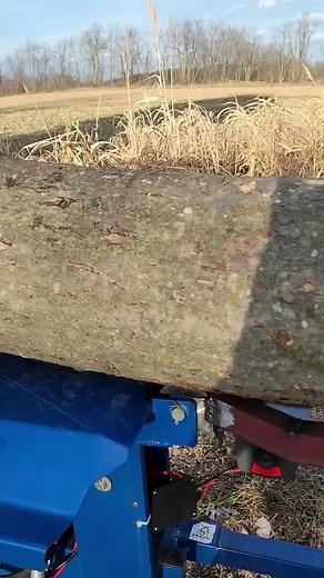 #farmboy #worklife #johndeere #skidderoperator #ontariologging #firewoodprocessor #fyp #foryou #foryoupage #ontariofarming #firewood #firewoodprocessing