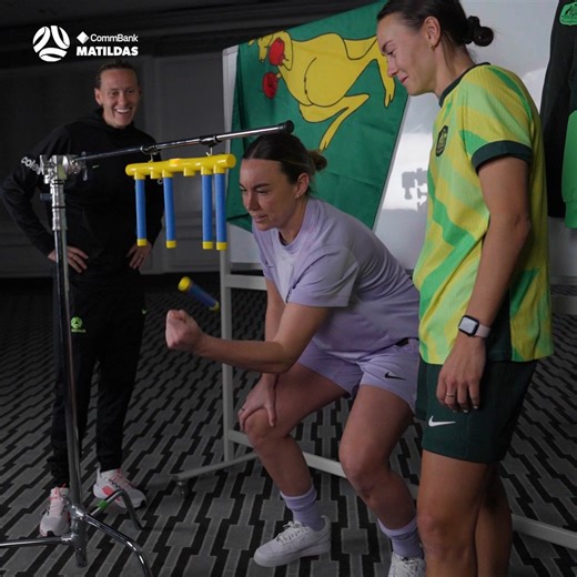 89K views · 805 reactions | How fast are your reflexes?⚡ ▶️ Find out who does the best: bit.ly/MATReflexGame #Matildas #ReflexGame | Matildas | Facebook