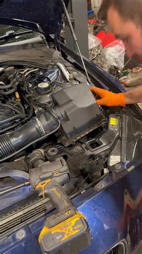 Jaguar XE in for a service 🦾 #jaguar #carservice #mechanic #workflow #workmanship #jaguarlandrover | The Car Edition Ltd