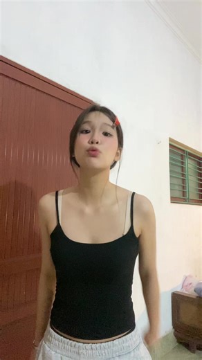 Video của best ex-gf (@ebechaq) với bản nhạc nhạc nền - Bu sì da tím💜 - Bu sì thúi thúi💚