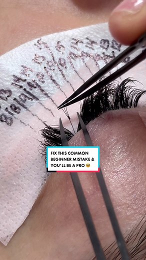 Correct Technique for Lash Extension Application