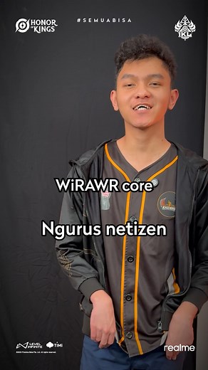 Smite WiRawr Core 🗿 The Man, The Myth The Legend. all hail ketua guild el manuk IKL @kage.wiraww dengan Smite Wirawr andalannya 😎🤣 Tim lain suruh hati-hati ✅ Diri sendiri hati-hati ❎🗿 Nah sekarang tombol smitenya udah gede harusnya bakal on point terus ges, kita lihat di week 5 nanti apakah akan ada Smite Wirawr core part 2? 🤣🤣 Saksikan IKL Spring 2025 - Regular Season tanggal 11 April - 18 Mei Setiap Jumat - Minggu YouTube: Honor of Kings Indonesia Tiktok: Honorofkings.og.id Facebook: Hon