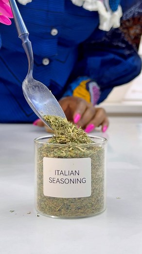 Diaryofakitchenlover on Instagram: "Home made Italian Seasoning for my besties 殺殺 Do you like this? Will you try this? The combination is a great addition to your meals殺殺殺 HOW TO MAKE ITALIAN SEASONING - 1 tbsp dried rosemary - ⁠2 tbsp dried oregano - ⁠2 tbsp dried basil - ⁠2 tbsp dried parsley - ⁠1 tbsp dried thyme - ⁠1/2 tsp salt - ⁠1 tsp garlic powder #italianseasoning #DIY"