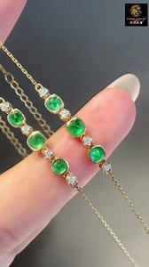 4 comments | 稀有產地~時尚清新設計 天然潘傑西爾糖塔切割祖母綠~18K 真金真鑽手鍊。附國際證書、收藏盒。 祖母綠重量：共...