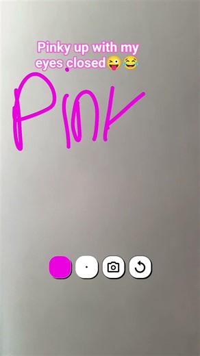 Pinky up with my eyes closed😜😂💝