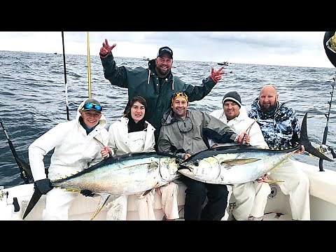 Catching MASSIVE Yellowfin Tuna in Venice, Louisiana