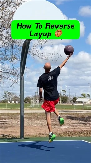 How to Reverse Layup 🏀