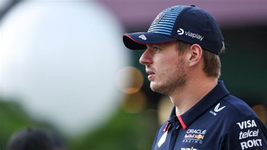Why has Max Verstappen struggled to win in Singapore?